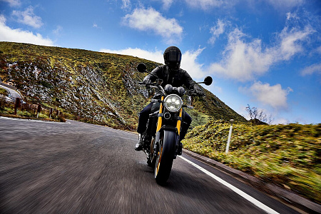 Мотоцикл Kawasaki Z900RS SE